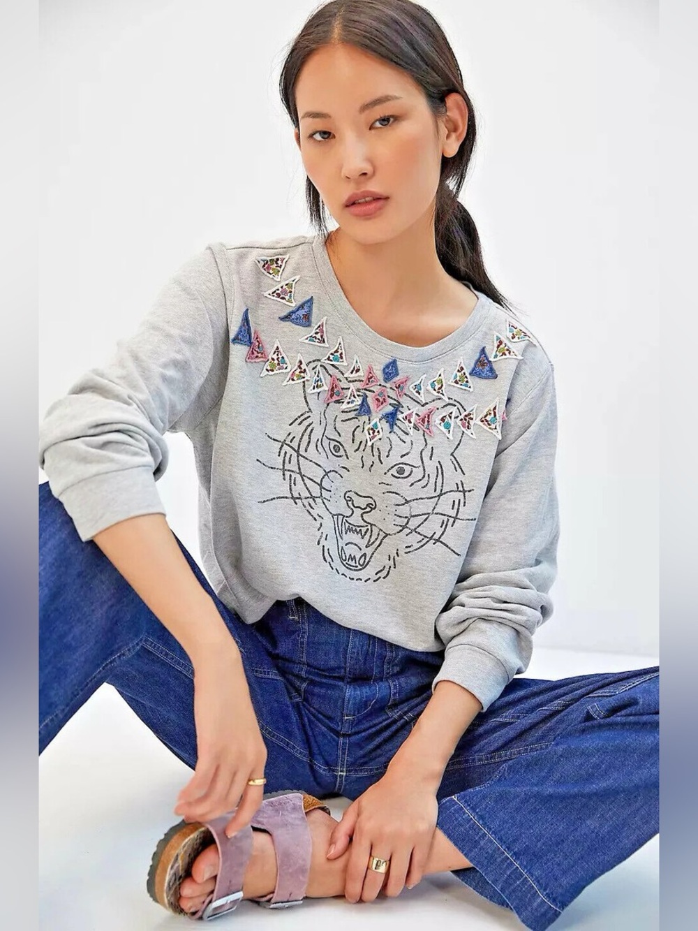 Anthropologie Luna Mercantile Co Tiger Embroidered Graphic Sweatshirt Women’s S